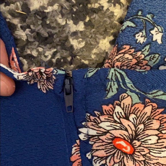 Small patterned romper - Picture 5 of 6